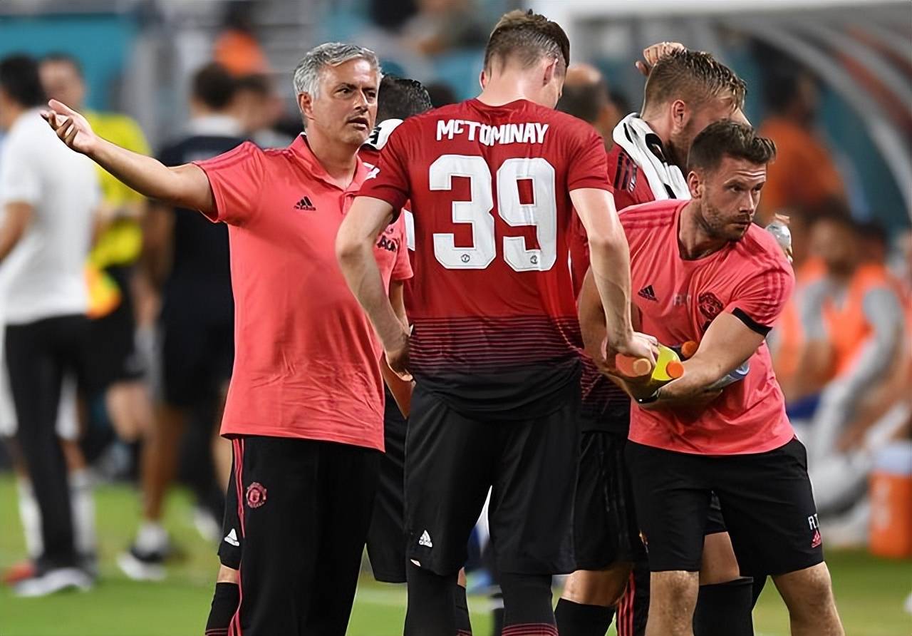 那不勒斯vsac米兰赛事前瞻分析