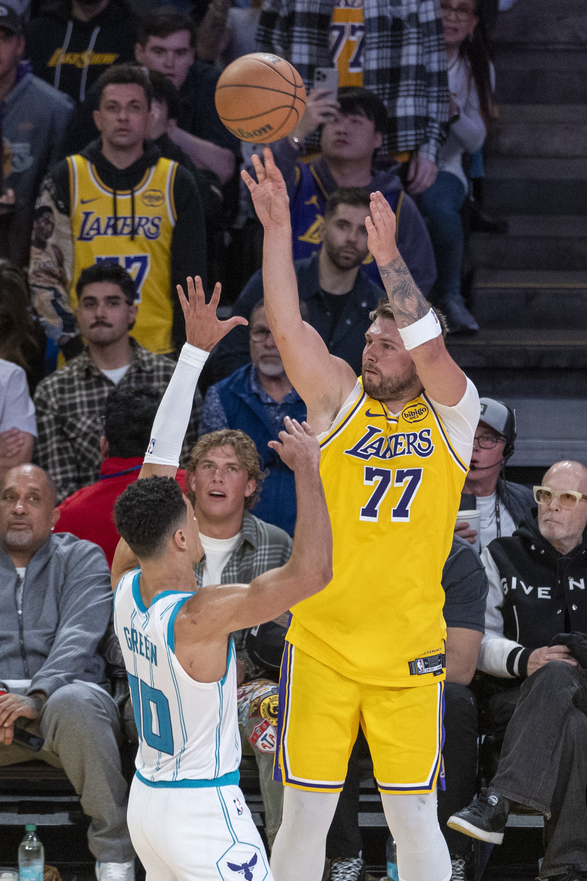 开云登录入口-詹姆斯走步没吹集锦